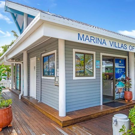 Tin Can Bay Marina Villas Eksteriør billede