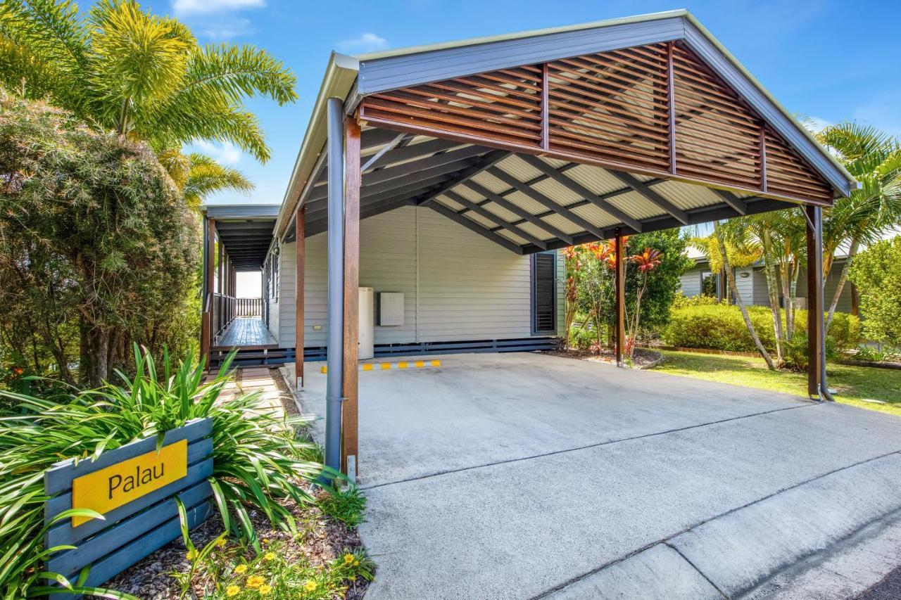 Tin Can Bay Marina Villas Eksteriør billede
