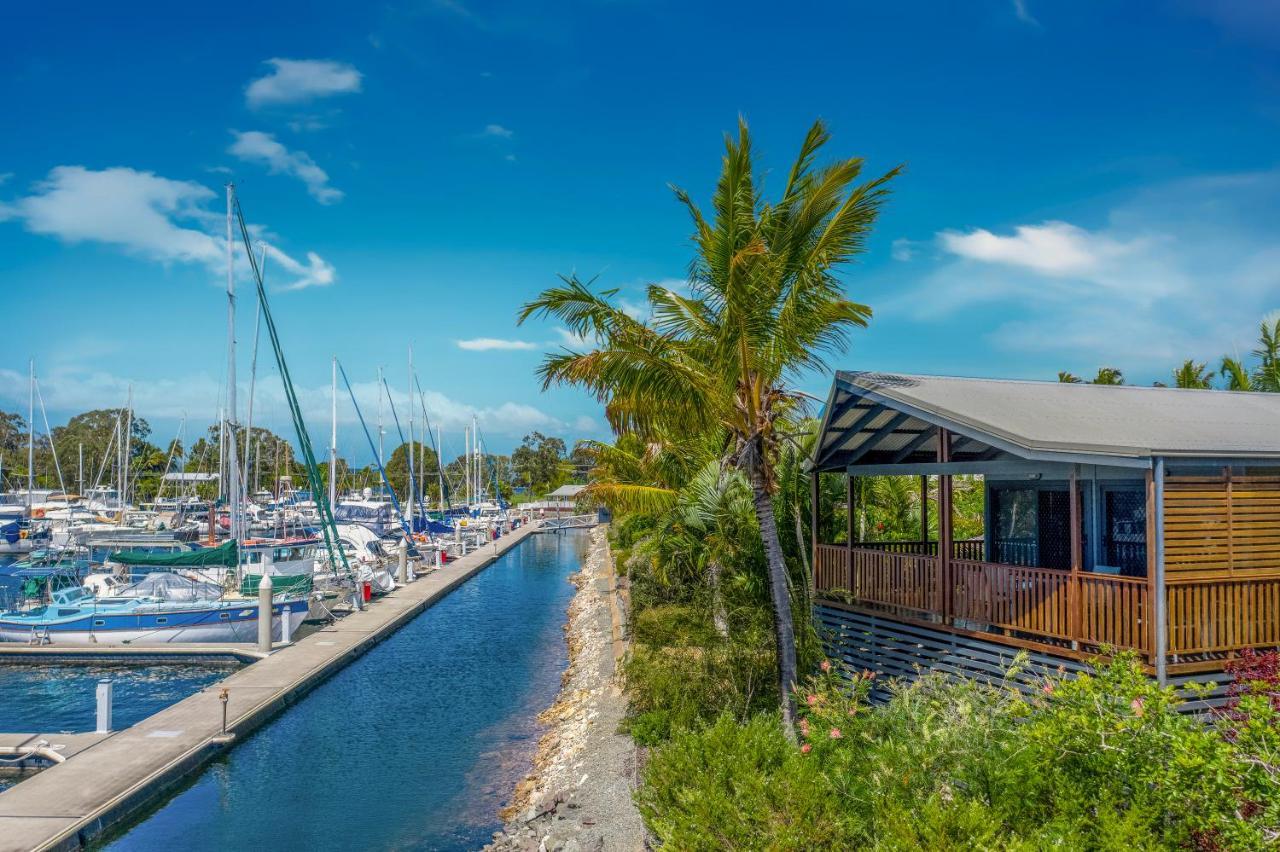 Tin Can Bay Marina Villas Eksteriør billede