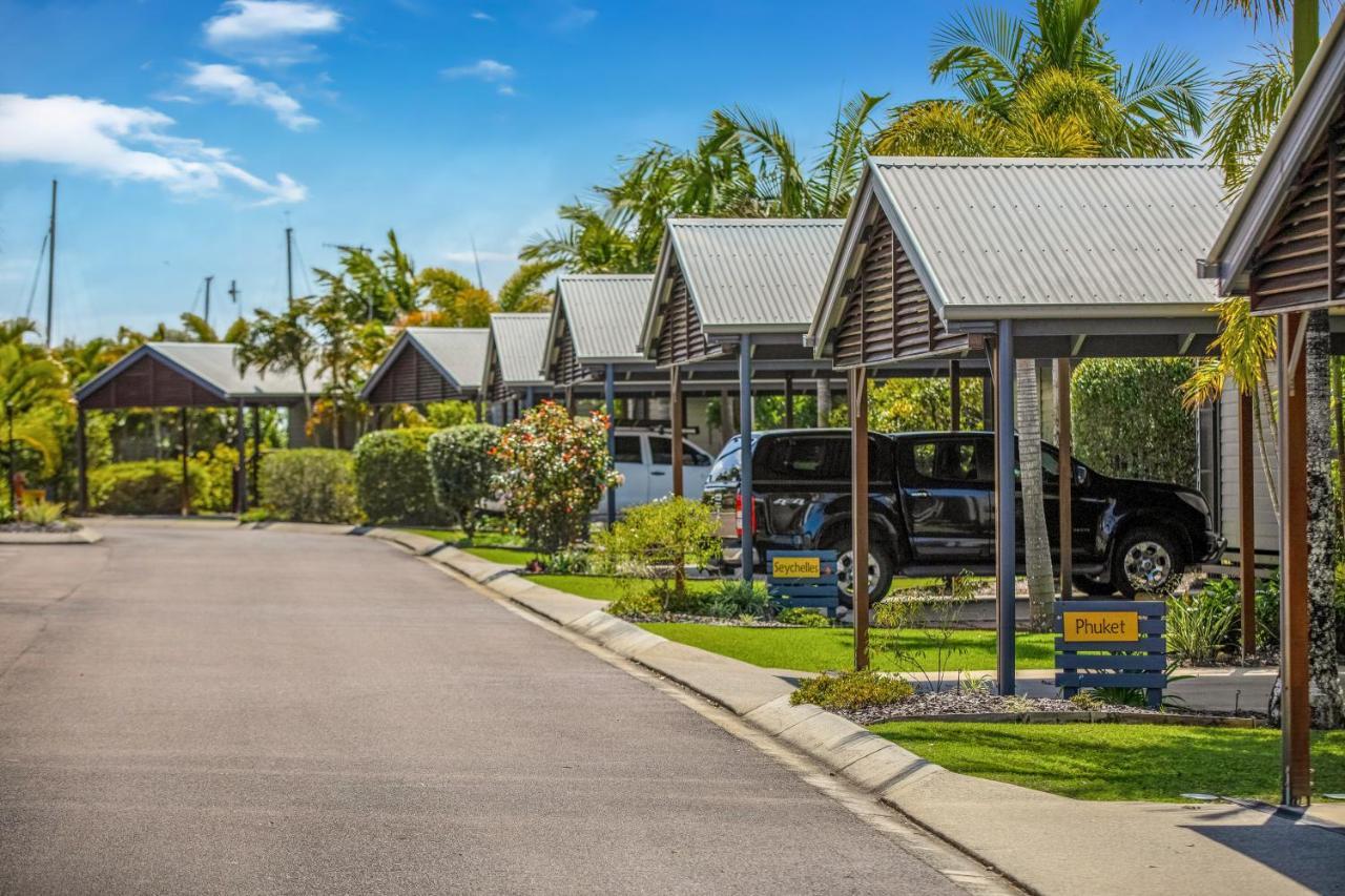 Tin Can Bay Marina Villas Eksteriør billede