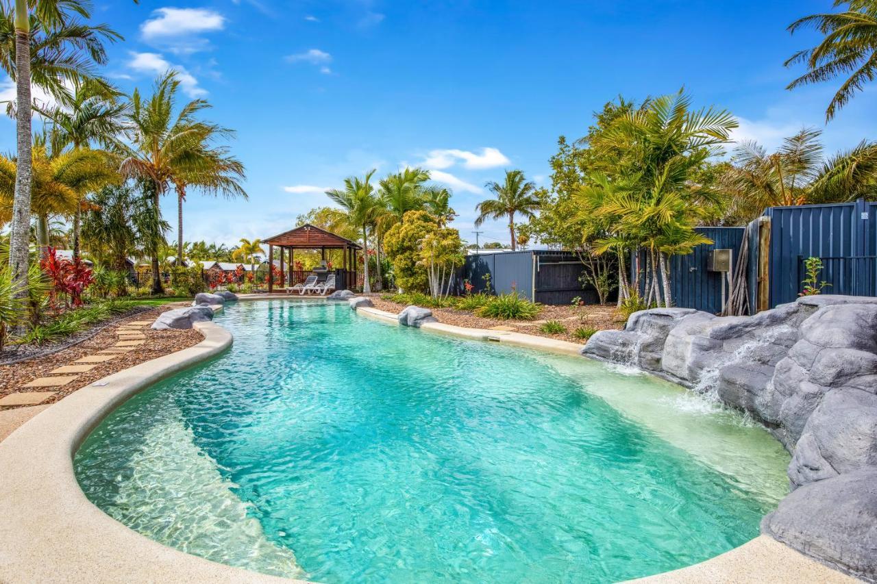 Tin Can Bay Marina Villas Eksteriør billede