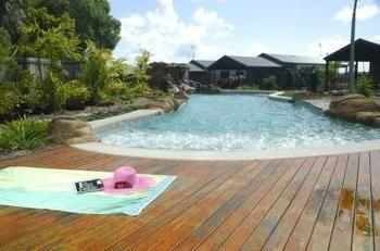 Tin Can Bay Marina Villas Eksteriør billede